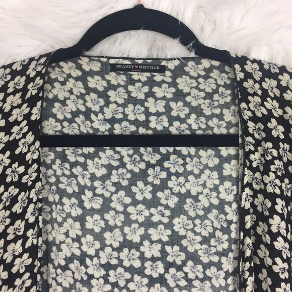 Brandy Melville Black Floral Long Kimono Cardigan - Picture 3 of 7